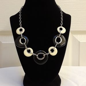 5/$15 Premier Designs Necklace